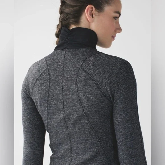 LULULEMON Runderful 1/2 Zip - Picture 3 of 8